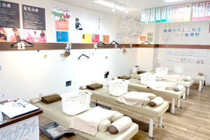 琴似駅前整骨院で整体施術を受ける内観画像