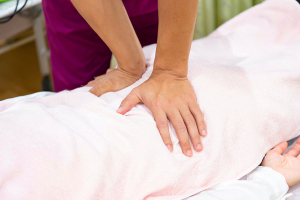 町田きずなはりきゅう整骨院の腰痛の施術画像