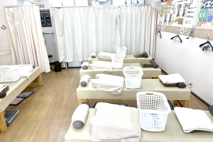 市川さくら整骨院で整体施術を受ける内観画像像
