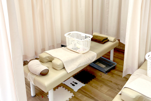 新静岡駅前接骨院の鍼灸施術を受ける内観の画像