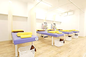 ぐみょうじ鍼灸整骨院 かんのん通り院で整体施術を受ける内観画像