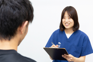 マーサ鍼灸整骨院川中島院のカウンセリング風景