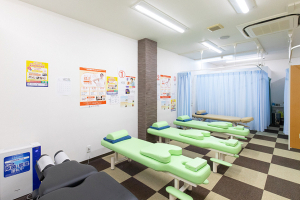 ＮＯＭＯＫＯＴＳＵ鍼灸・整骨院 我孫子院で整体施術を受ける内観画像像