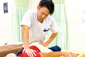 幕張すずらん鍼灸接骨院の整体の施術画像