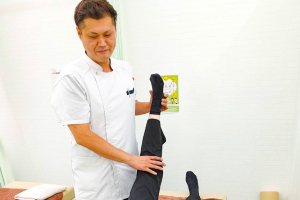 すずらん鍼灸接骨院　志免院の膝痛の施術画像