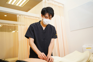古淵あおば整骨院はりきゅう院の鍼灸の施術画像