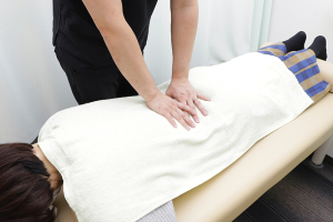 本厚木あおば整骨院はりきゅう院の肩こりの施術画像