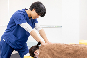 マーサ鍼灸整骨院栗田院の整体施術の画像です。