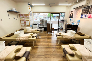 狭山ヶ丘駅前接骨院で整体施術を受ける内観画像