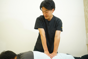 藤沢南口あおば整骨院はりきゅう院の腰痛の施術画像