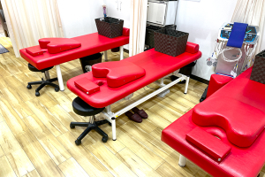 こころ整体院　札幌ノルベサ院で整体施術を受ける内観画像