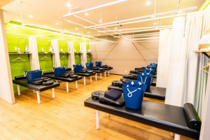 武蔵境駅かえで通り接骨院・はり灸院で整体施術を受ける内観画像像