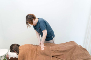 巣鴨総合治療院・整骨院　滝野川院【鍼灸】の腰痛の施術画像