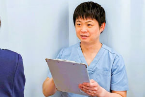 富山ふじい鍼灸整体院の整体施術のカウンセリング風景の画像