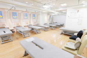 あい鍼灸院・接骨院 笹塚駅院で整体施術を受ける内観画像像