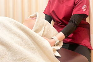 てて接骨院／鍼灸院　平岸店の肩こりの施術画像