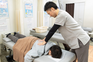 あい鍼灸院・接骨院 天満橋院の整体の施術画像