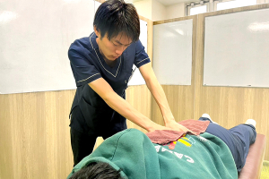甲斐整骨院　新屋敷院【鍼灸】の腰痛の施術画像