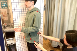 高田馬場名倉堂鍼灸接骨院のカウンセリング風景画像です。