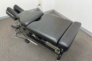 リバイブ鍼灸接骨院　いりなか院のトムソンベッドの画像