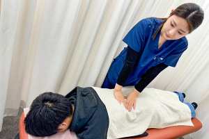 リバイブ鍼灸接骨院　いりなか院の腰痛の施術画像