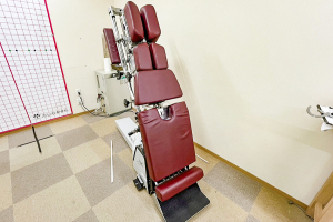 だいち鍼灸整骨院　伊伝居院のトムソンべッドの画像