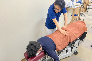だいち鍼灸整骨院　伊伝居院の骨盤矯正の施術画像