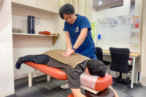 リバイブ鍼灸・接骨院旗の台院の施術風景の画像