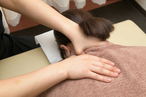 中の島あおば鍼灸整骨院の肩こり施術の画像