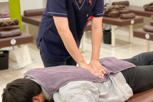 甲斐整骨院鹿児島天文館院の整体施術の画像