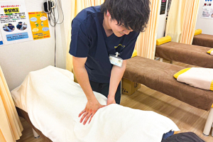 まつもと接骨院（天王台）の整体の施術風景画像