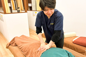 まつもと鍼灸接骨院（つくば）の整体の施術風景画像