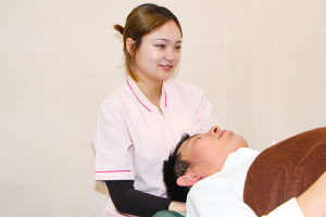 名古屋ハピネス鍼灸接骨院　太閤通の施術風景画像