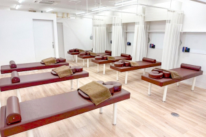 浜松都田整骨院・鍼灸院で整体施術を受ける内観画像