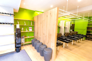 曙橋駅の接骨院・はり灸院で整体施術を受ける内観画像