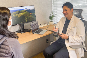 志免町整骨院のカウンセリング風景画像