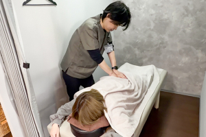 Ｈａｂｉｔ接骨院の施術風景画像です。