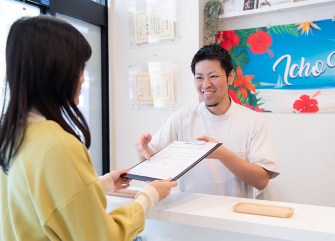 いちょう街道整骨院先生(代表)インタビュー施術写真02