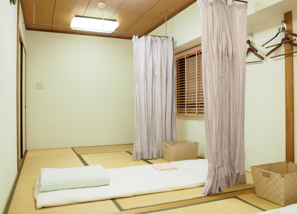 渡辺治療院【鍼灸/マッサージ】(施術室全体)