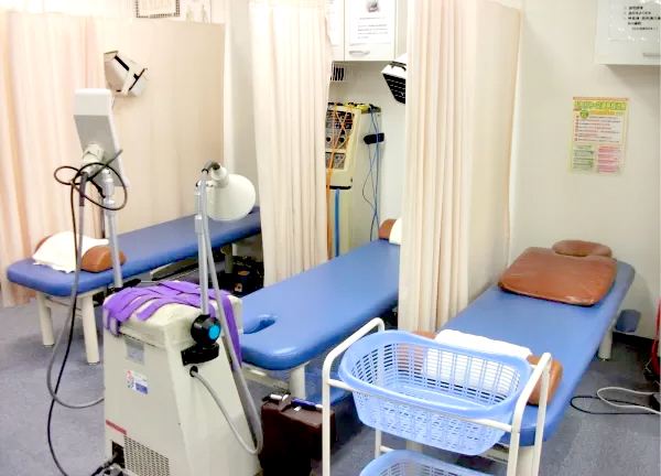 山中はりきゅう接骨院【マッサージ】(施術スペースの様子です。)