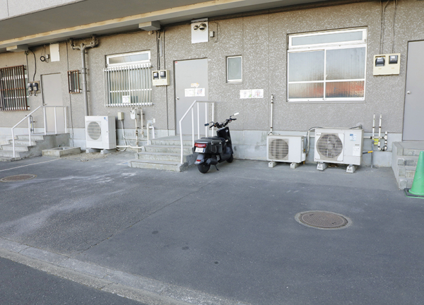 成瀬きずな鍼灸接骨院(駐車場はこちらです。)