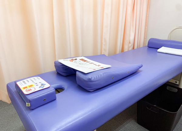 さくら鍼灸接骨院　大船院(施術中はカーテンで仕切れます)