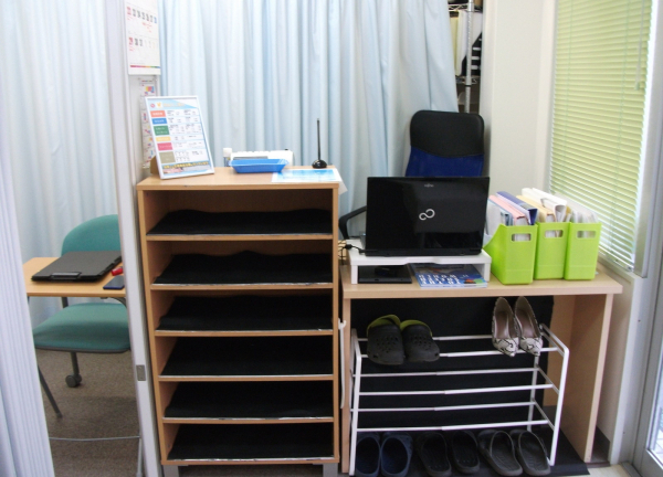 入口です。こちらで履き物をお履き替えください。