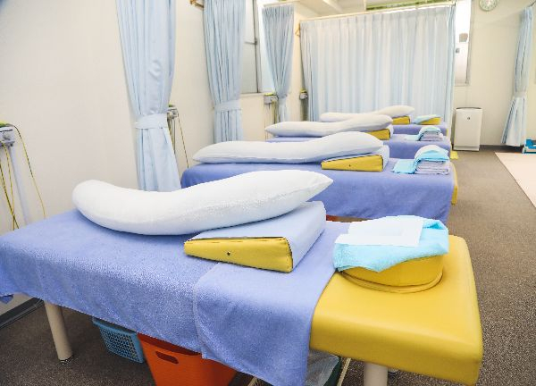 施術ベッドです。常に清潔にしております。