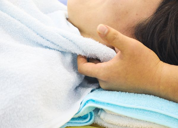 首・肩のこりにお悩みの方におすすめです。