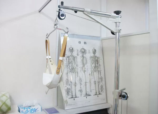 西岡鍼灸整骨院【マッサージ】(施設内で使用している器具の一部です。)