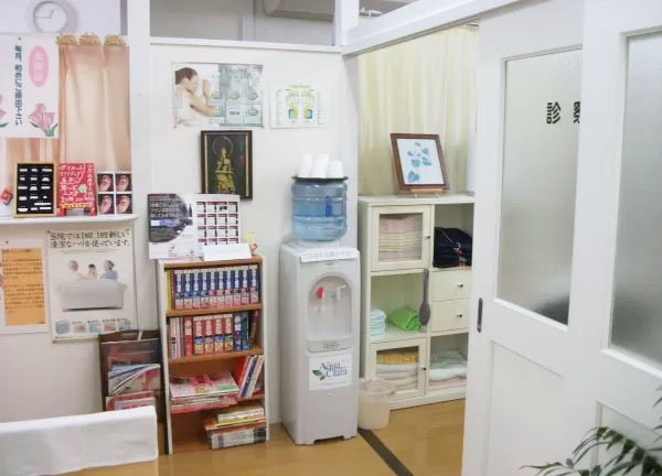西岡鍼灸整骨院【マッサージ】(施設内にはウォーターサーバーを完備しています。)