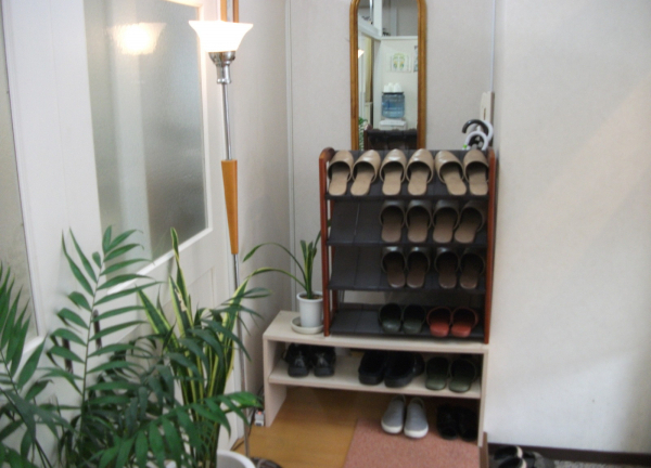 西岡鍼灸整骨院【マッサージ】(ご来店いただきましたらスリッパをご利用ください。)