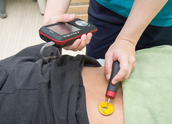 ハイボルトで深部の筋肉へアプローチします。