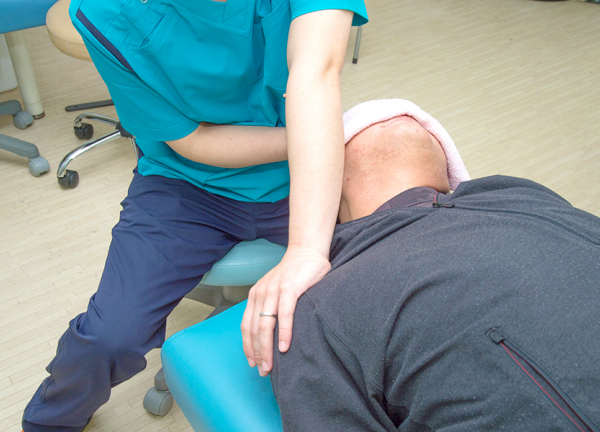 身体のゆがみを調整します。